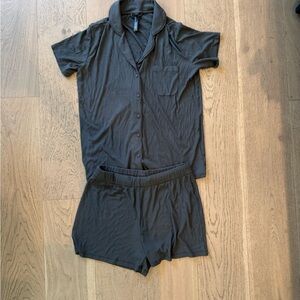 SKIMS dark grey pajama set size Medium